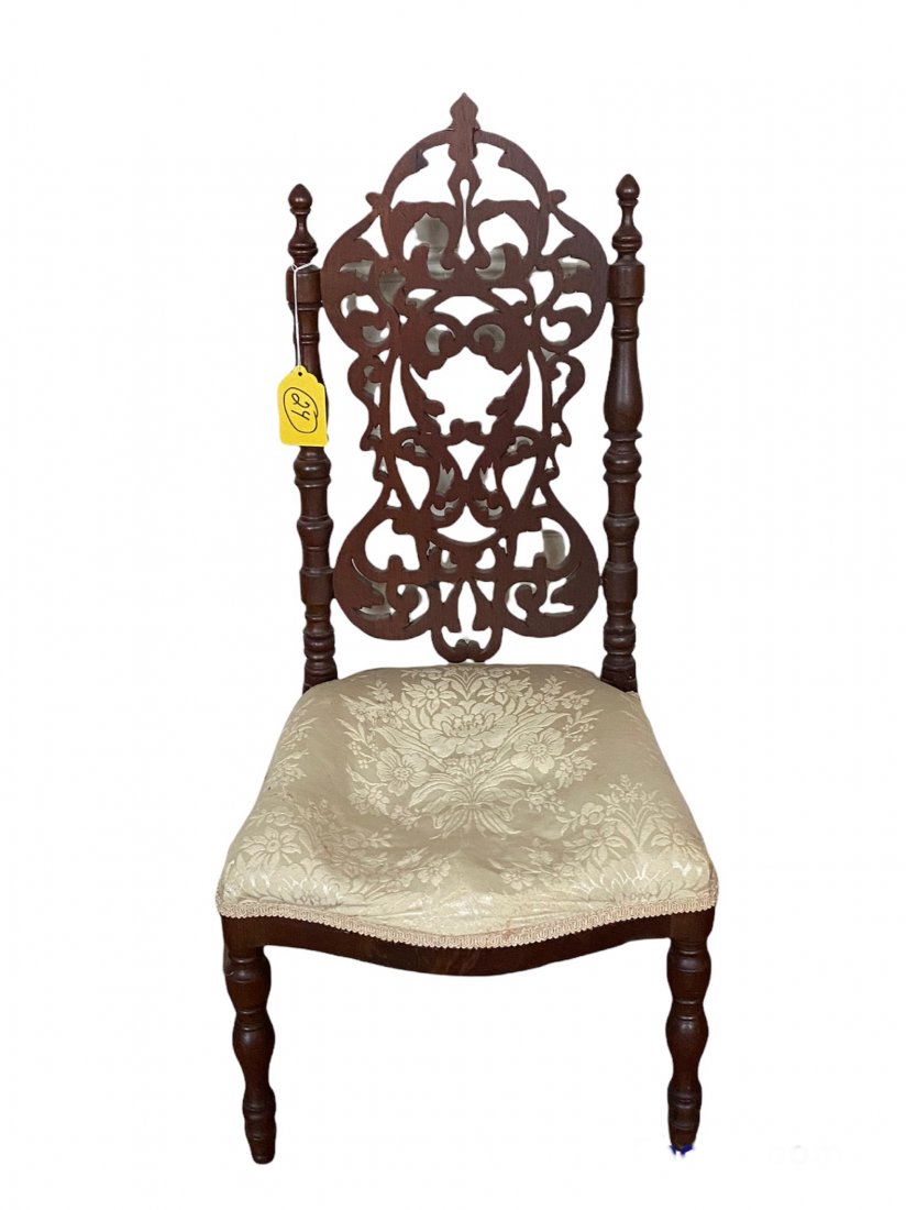 Sweet Carved Victorian Child or Doll Size Chair (1 of 3)