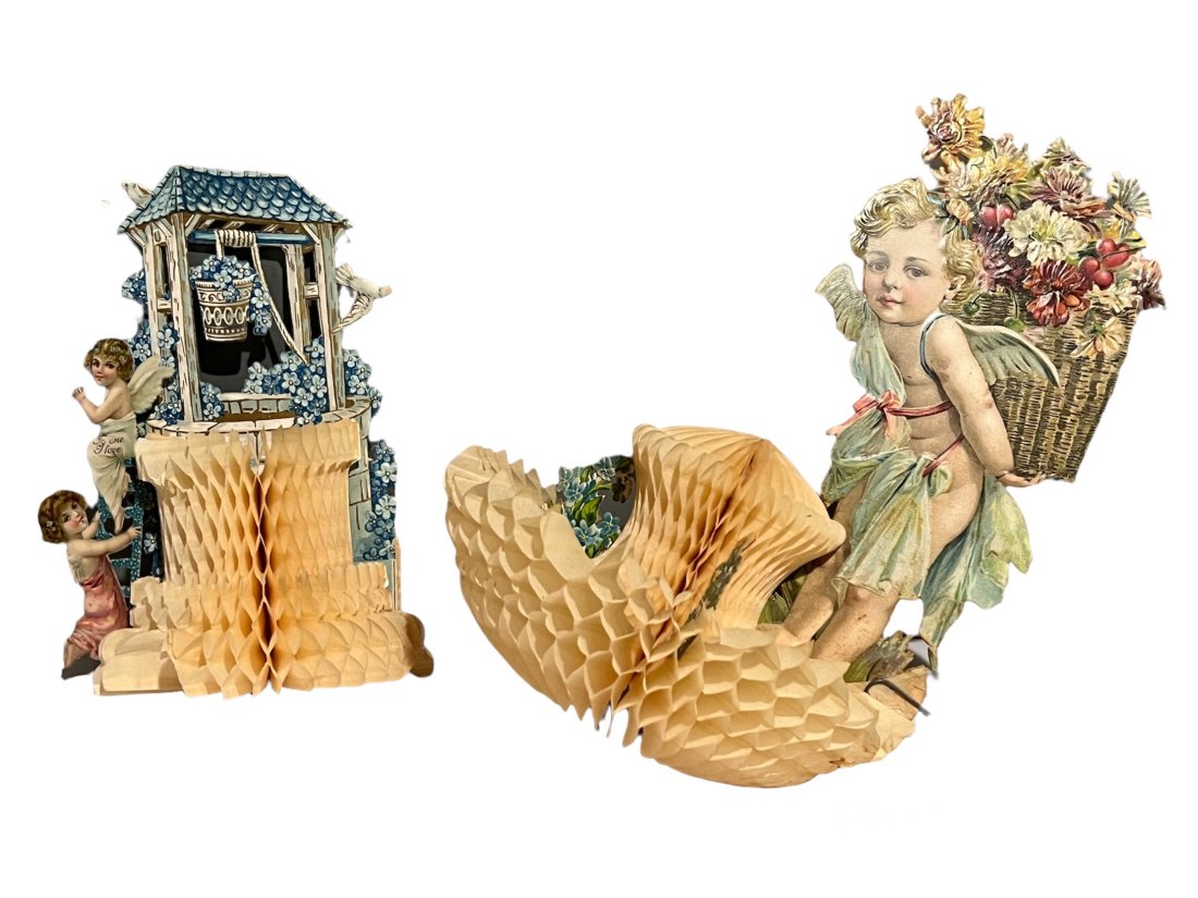 Lot of 2 Victorian Fold Out Die Cut Valentine Cards (1 of 9)