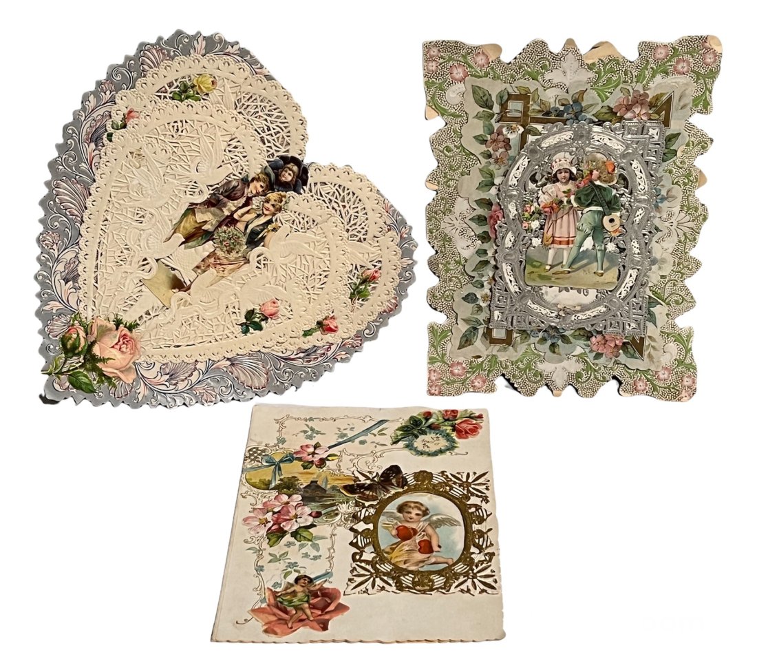 Lot of 3 Victorian paper Lace Valentines (1 of 10)