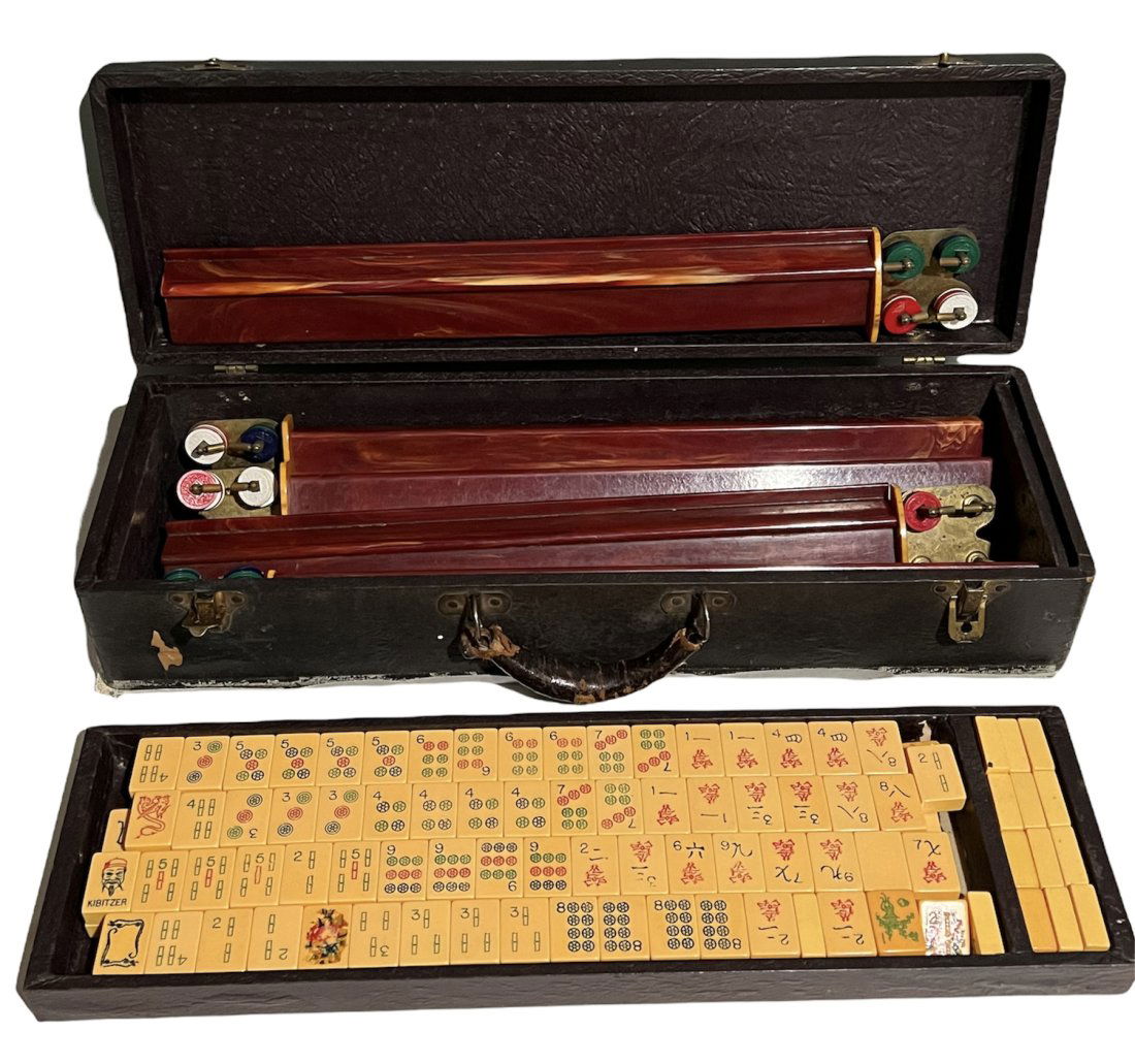 Large Butterscotch Bakelite Mahjong Set 154 Tiles (1 of 9)