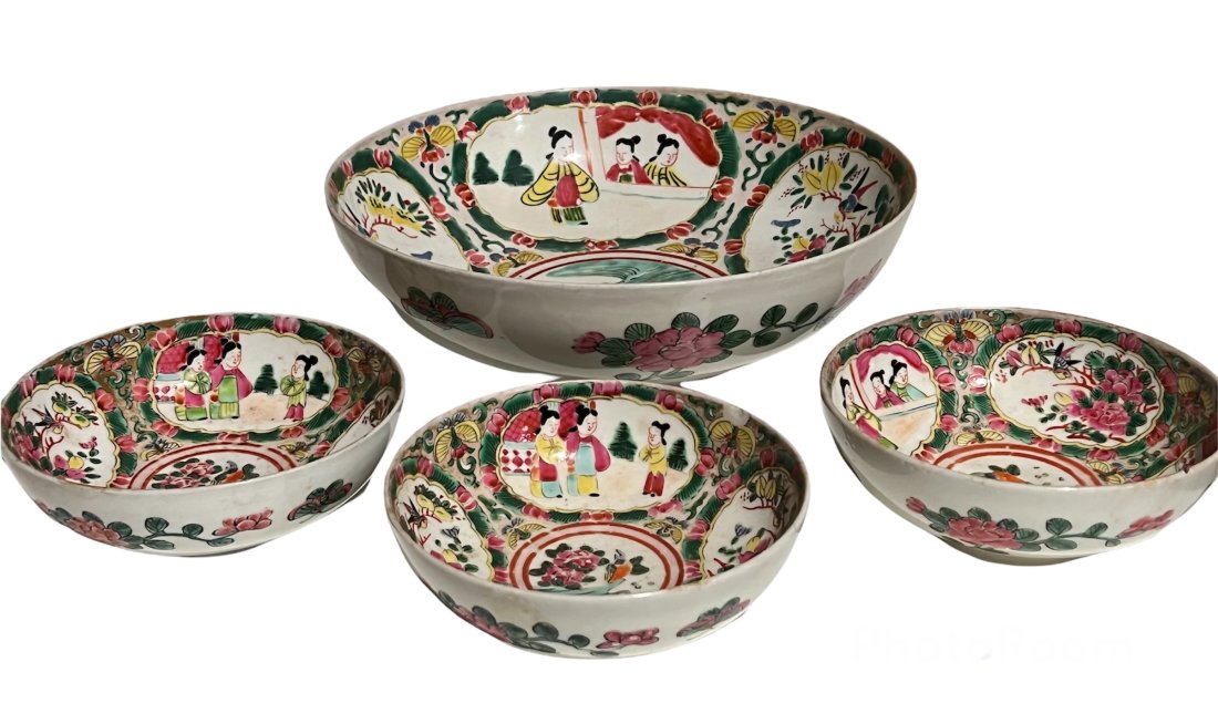 Lot of 4 Asian Hand Painted Porcelain Bowls (1 of 17)