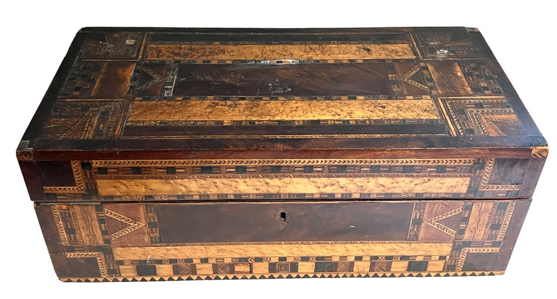 Antique Marquetry Inlaid Box: Antique marquetry inlaid box. Beautifully lined.