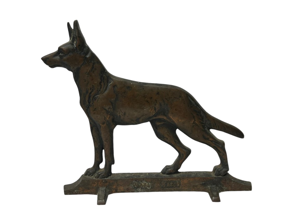 Antique Cast Iron German Shepherd Doorstop World Radio Marked Davison (1 of 6)