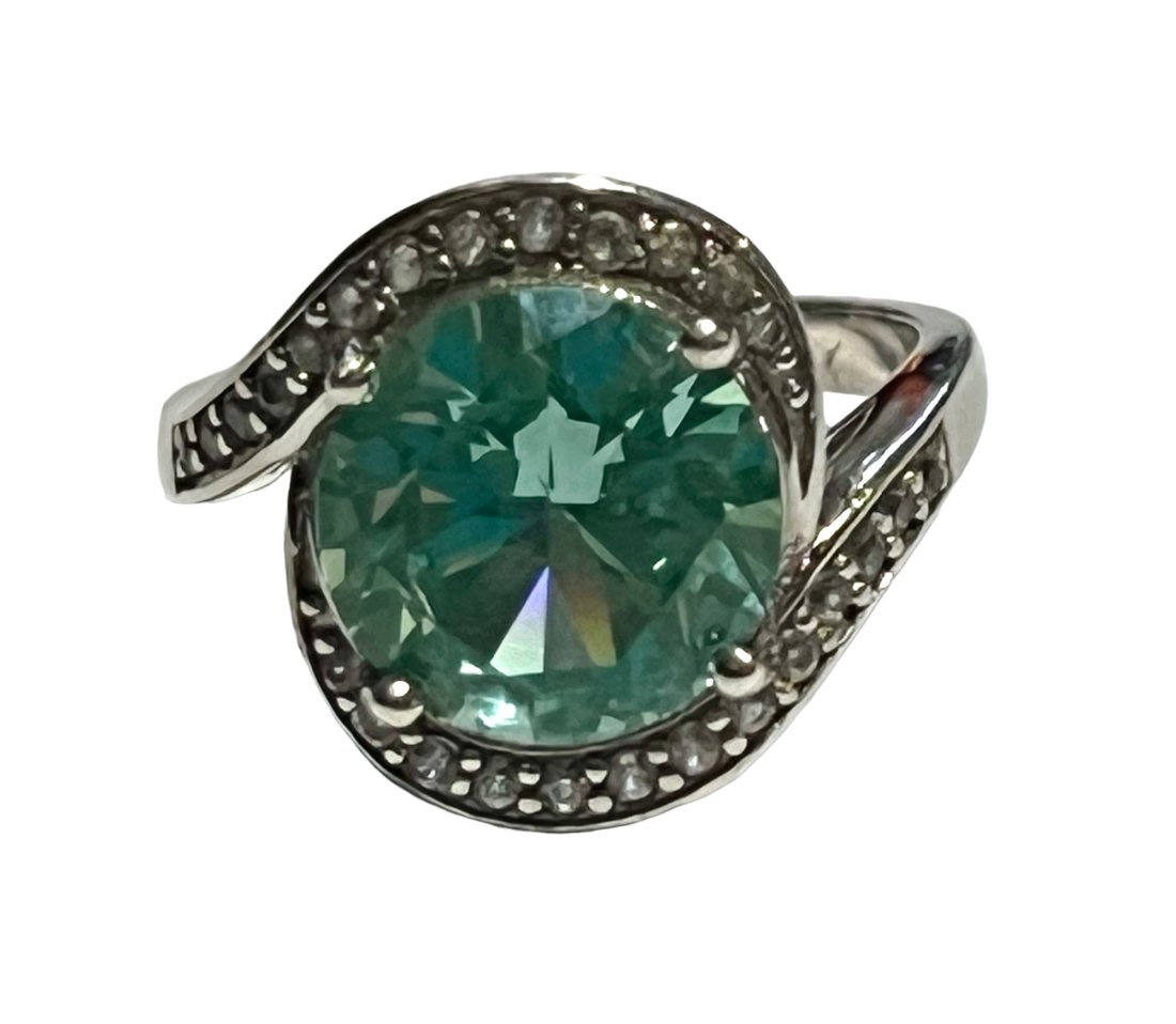 Sterling Silver Ring with Blue Green Stone Size 9 (1 of 5)