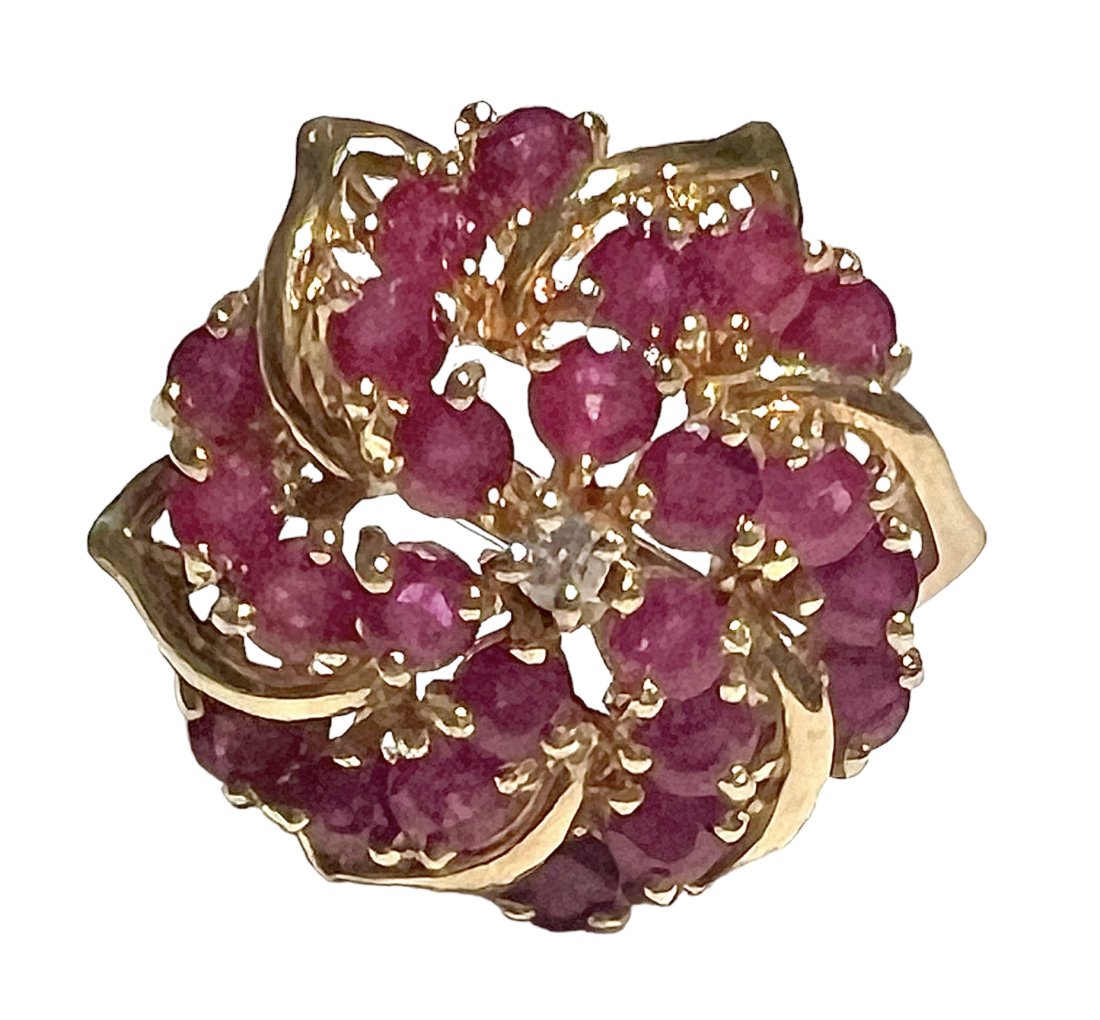 Estate 14K Gold Ruby and Diamond Ring Size 7 (1 of 5)