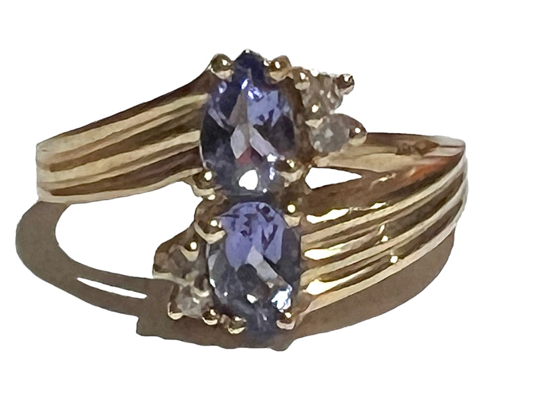 14K Gold Amethyst and Diamond Ring Size 8.25 (1 of 6)
