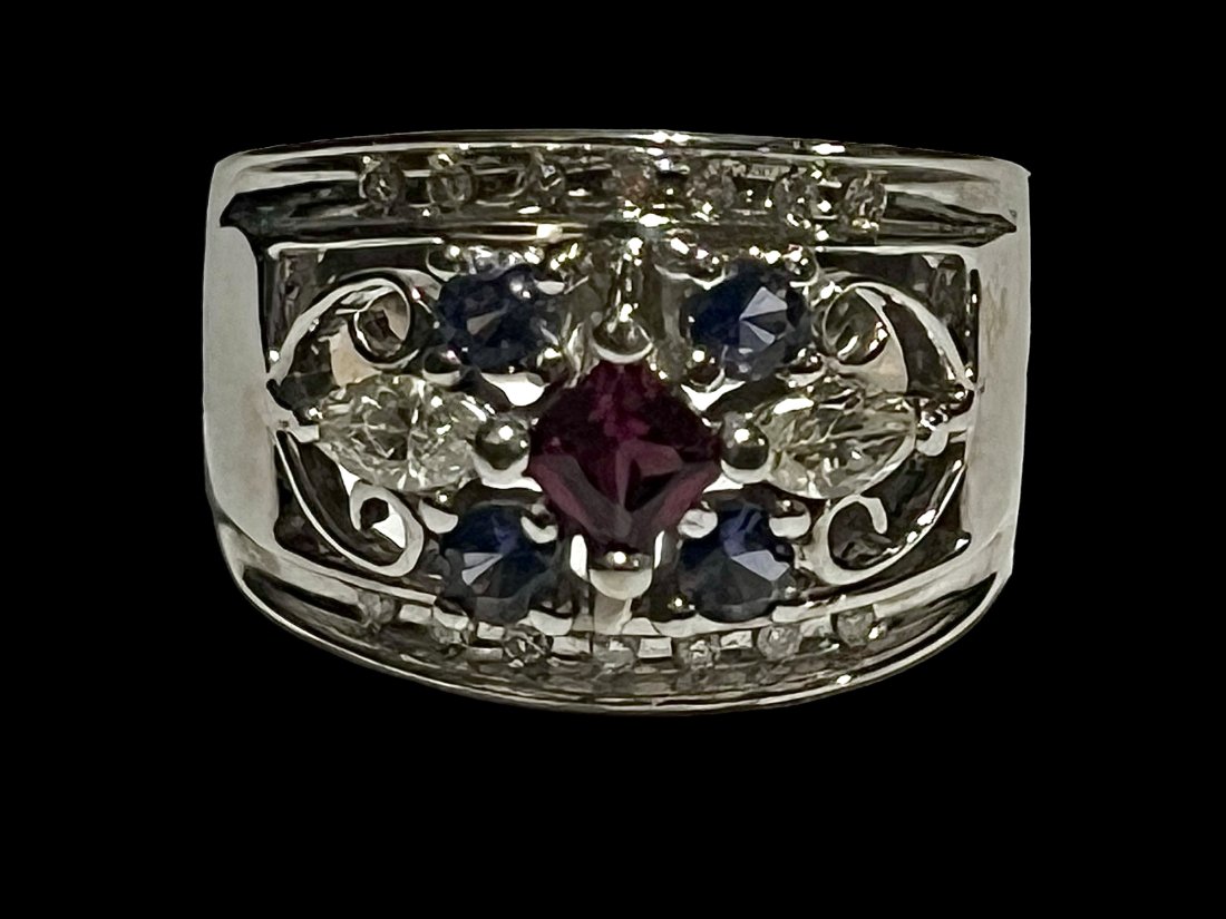 14K White Gold Ring with Diamonds and Amethysts Size 7 (1 of 6)