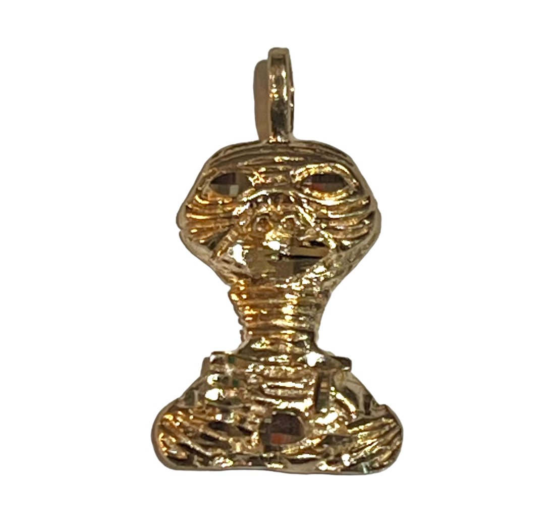 14K Gold ET Charm/Pendant: 14K Gold ET Charm/Pendant 1.8g/1.2dwt. It measures .75 inches.