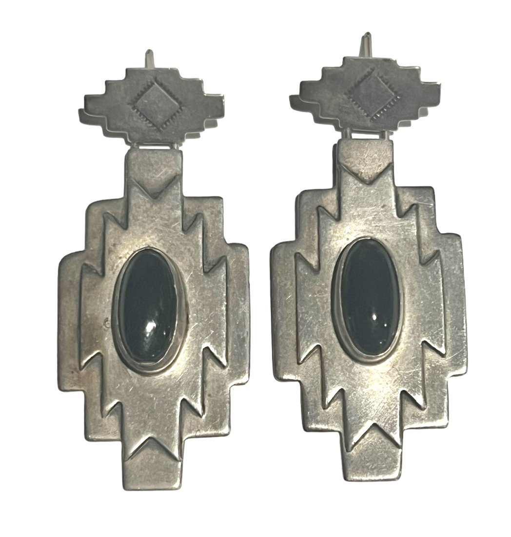 Native American Sterling Silver and Onyx Earrings: Native American Sterling Silver and Onyx Earrings .