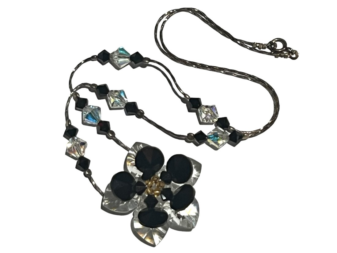 Pretty Vintage Sterling Silver Necklace with a Crystal Flower: Pretty Vintage Sterling Silver Necklace with a Crystal Flower and Crystal Beads.