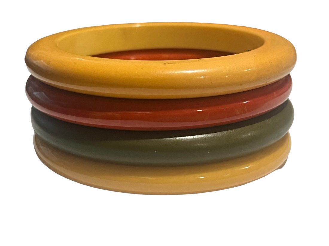 Lot of 4 Vintage Bakelite Bracelets Butterscotch Green and Red (1 of 8)