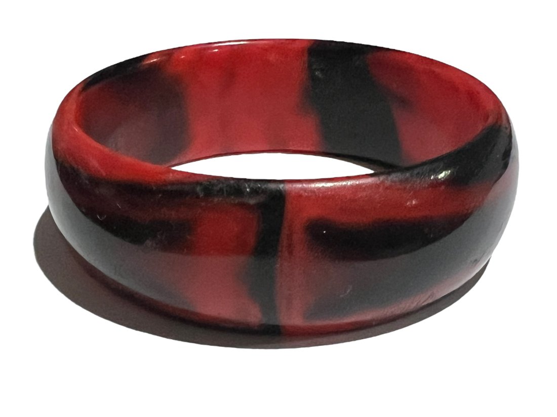 Vintage Bakelite Bracelet Black and Red (1 of 5)