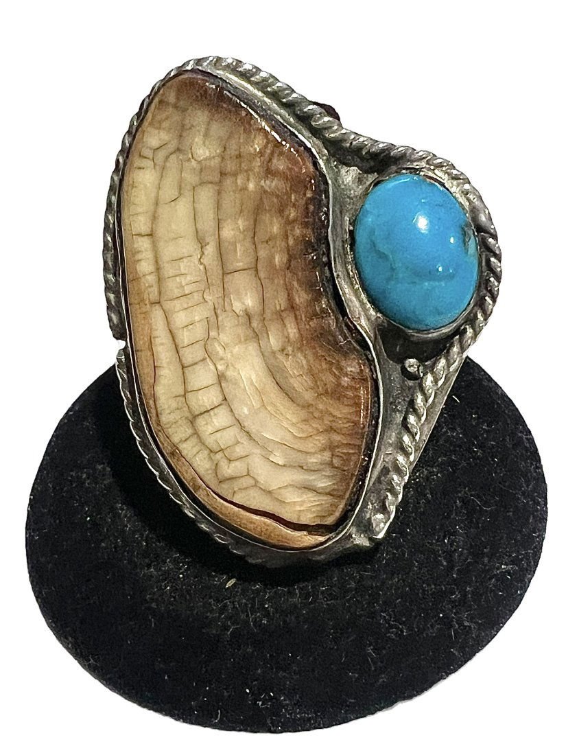 Trading Post Old Pawn Native American Giant Sterling Silver Turquoise Ring (1 of 9)