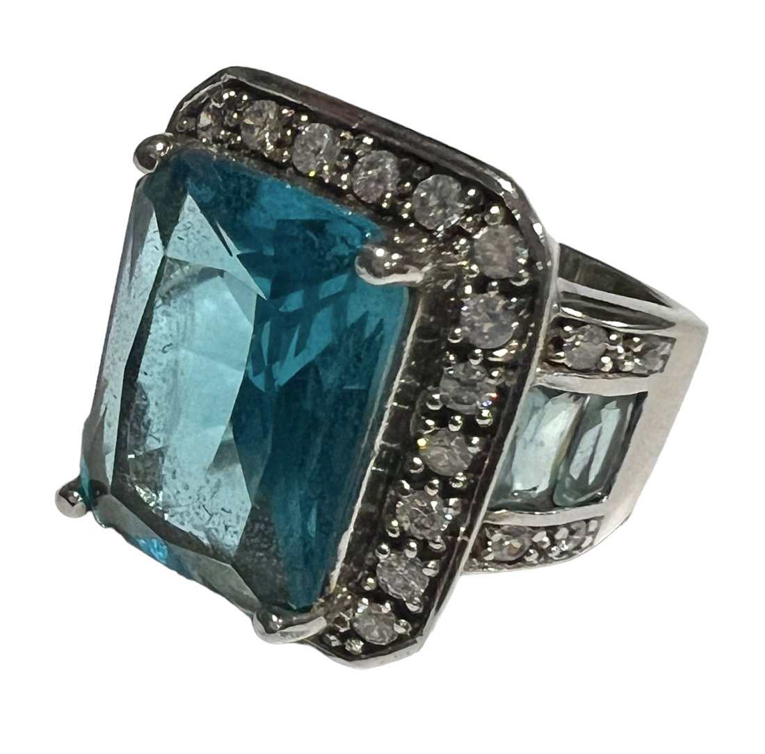 Seta Sterling Silver and Blue Topaz Statement Ring (1 of 7)
