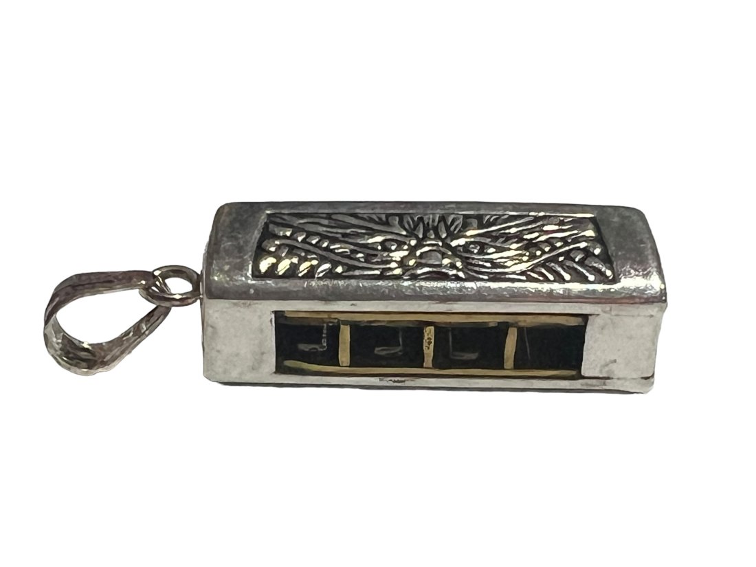 Miniature Best Harmonica Pendant Harmonica Plays (1 of 8)