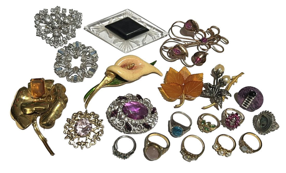 Lot of Vintage Jewelry Brooches and Rings Joan Rivers Sterling Christopher Radko (1 of 8)