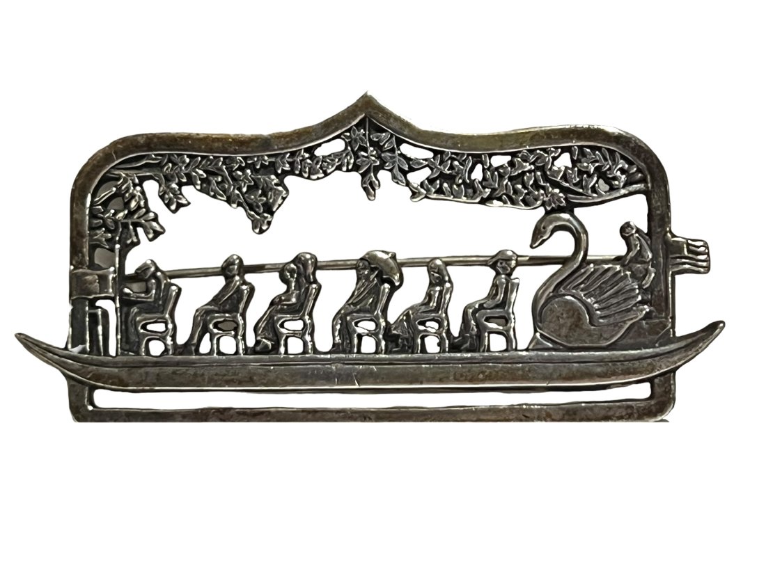 Vintage Sterling Silver H+H Boston Public Gardens Swan Boat Brooch: Vintage Sterling Silver H+H Boston Public Gardens Swan Boat Brooch. It measures 2.5 inches wide. Shipping- In addition to LiveShip, (Live Auctioneers Shipping), we also offer flat rate Priority shippi