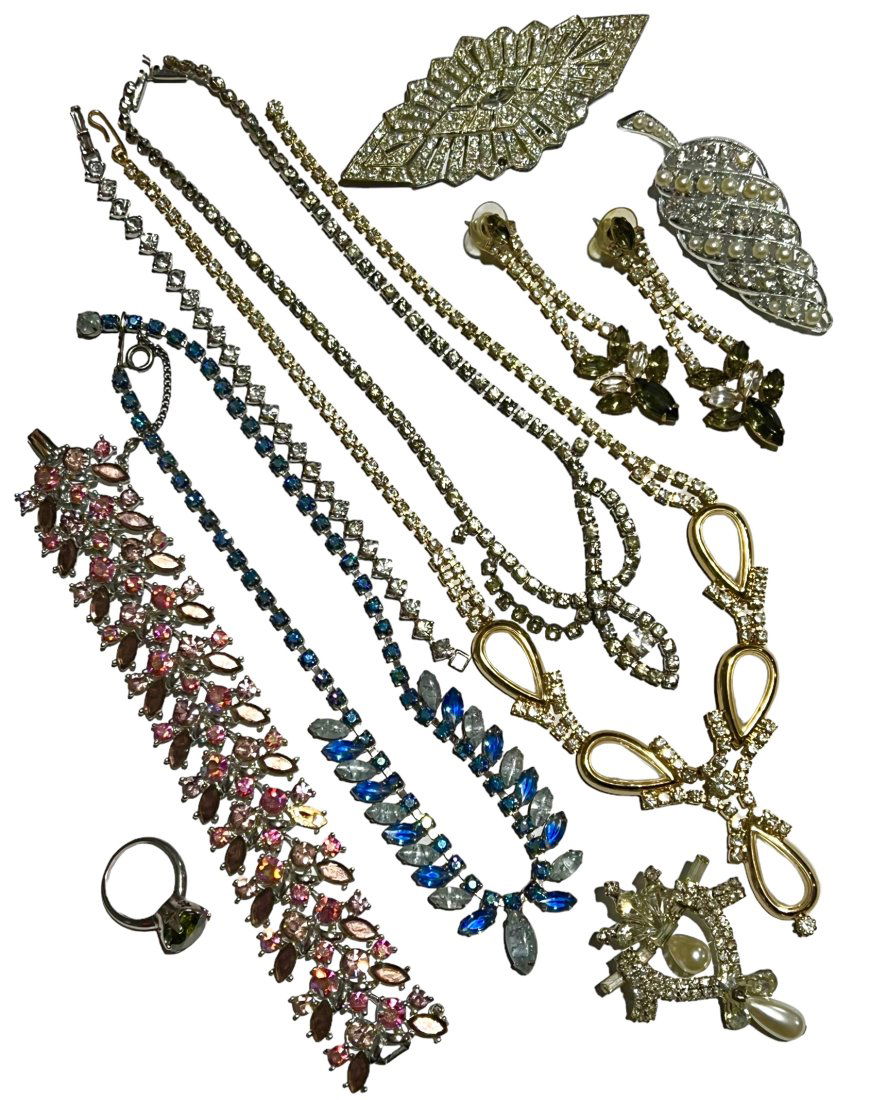 10 Piece Vintage Rhinestone Costume Jewelry Lot (1 of 13)
