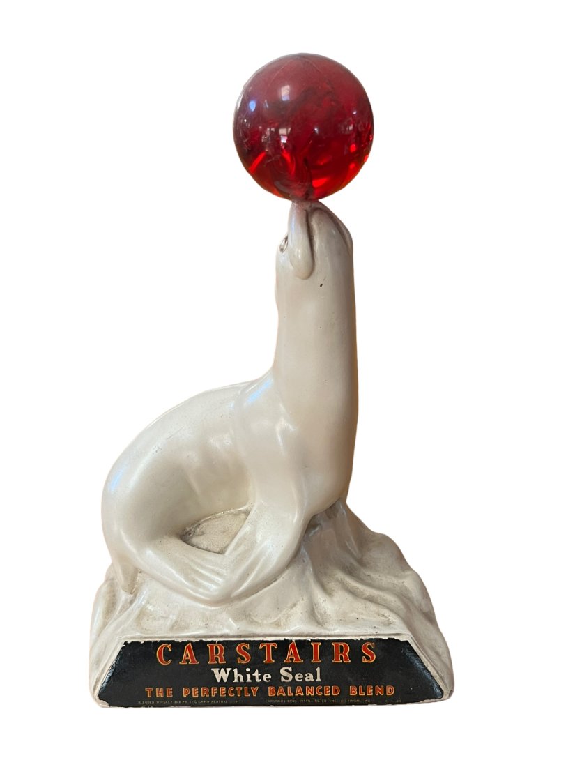 Carstair's White Seal Advertising Display Back Bar Advertising Figure.: Carstair's White Seal Advertising Display Back Bar Advertising Figure.