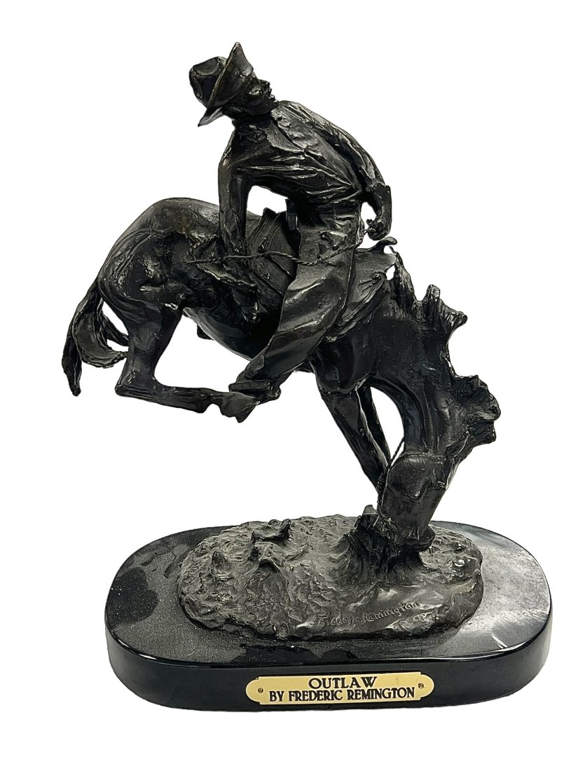 Vintage Frederic Remington Bronze Sculpture Outlaw Marble Base 12.5 Inches: Vintage Frederic Remington Bronze Sculpture Outlaw. Marble Base. 12.5 Inches tall including the base, 9 inches wide by 5 inches deep.