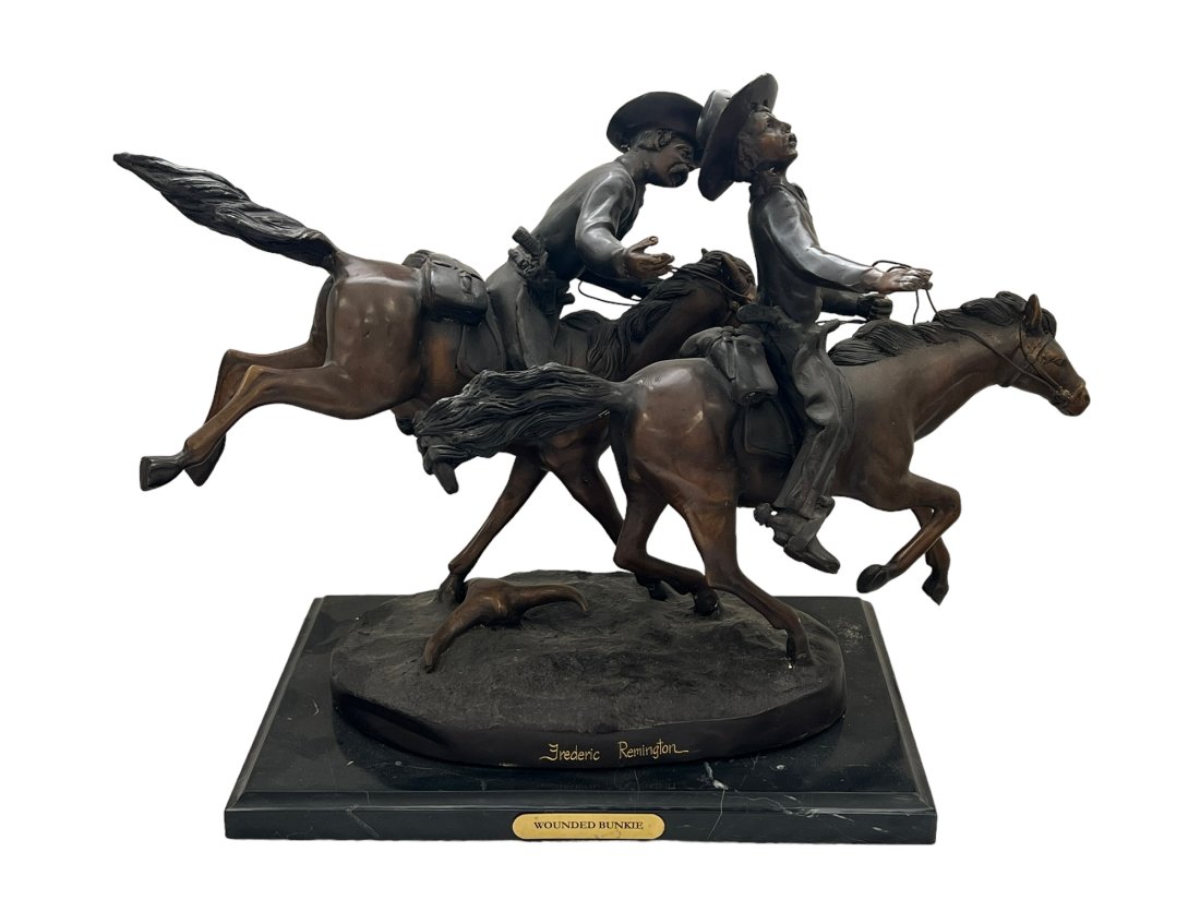 Large Vintage Frederic Remington Bronze Sculpture Wounded Bunkie 15 Inches Tall (1 of 6)