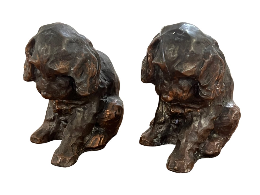 Puppy Dog Bookends: Puppy Dog Bookends.