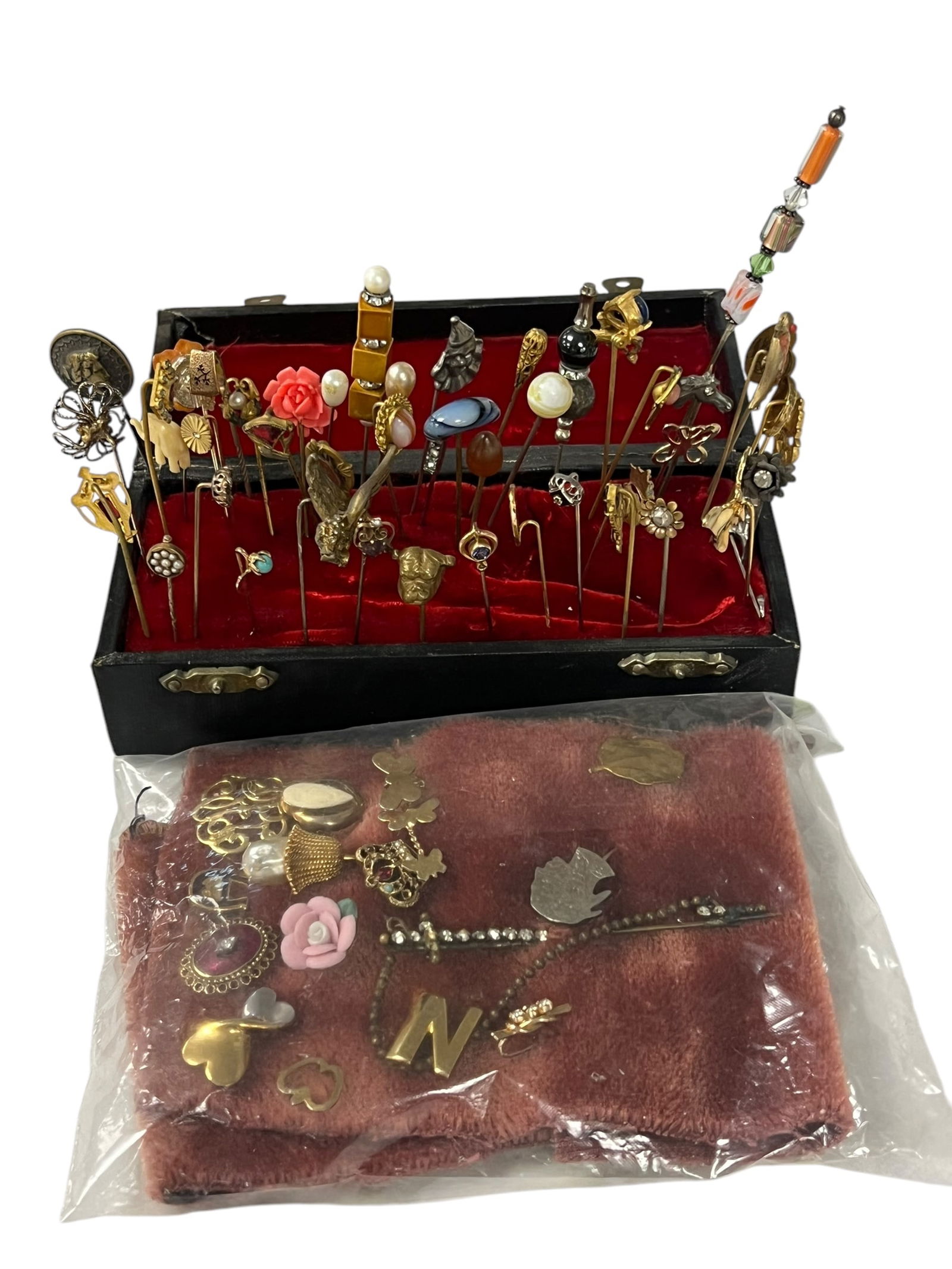 Lot of Vintage Stick Pins and Brooches (1 of 6)