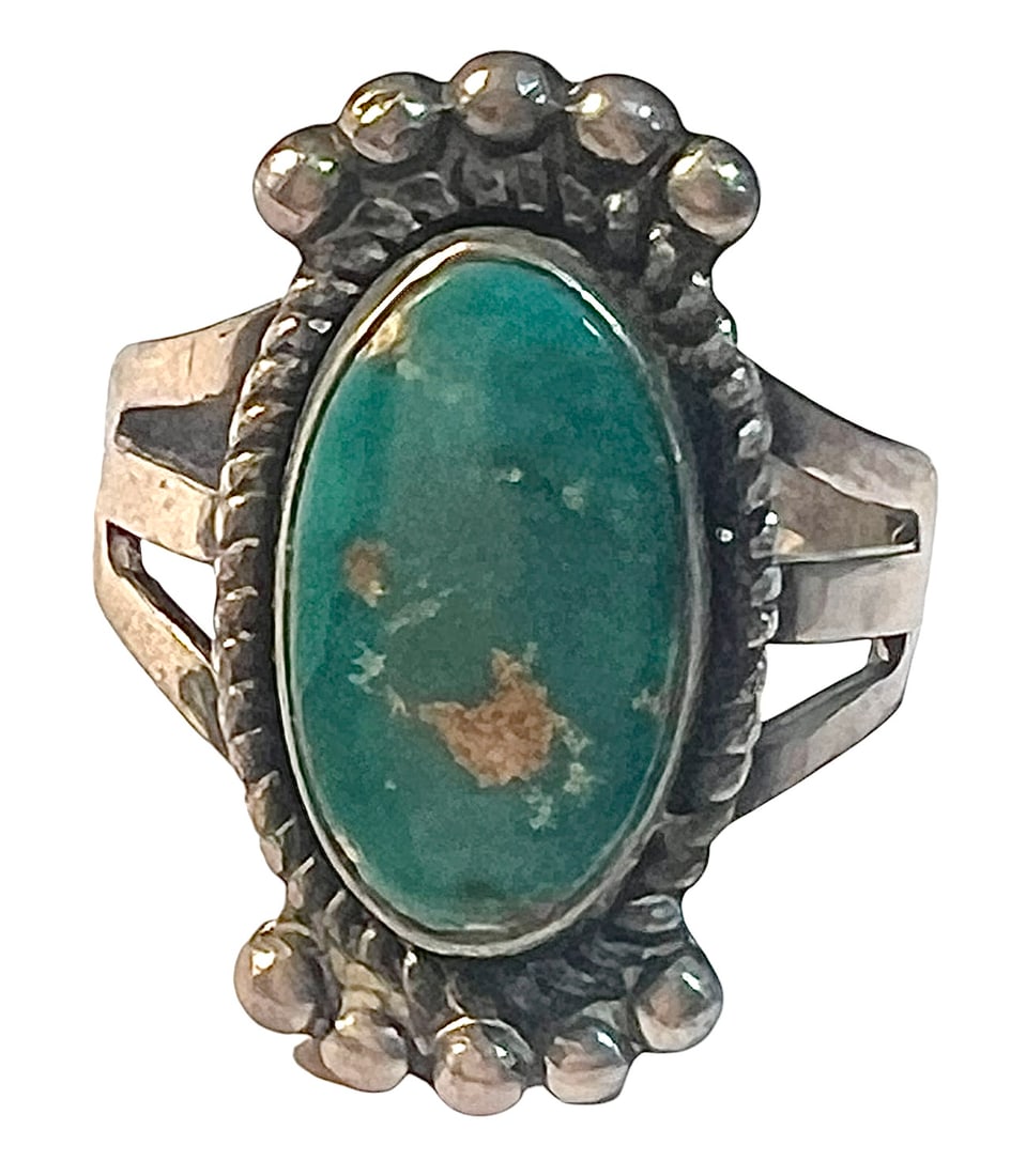 Old Harvey Ers Native American Sterling Silver and Turquoise Ring: Old Harvey Era Trade Post Native American Sterling Silver and Turquoise Ring. Size 5.5.