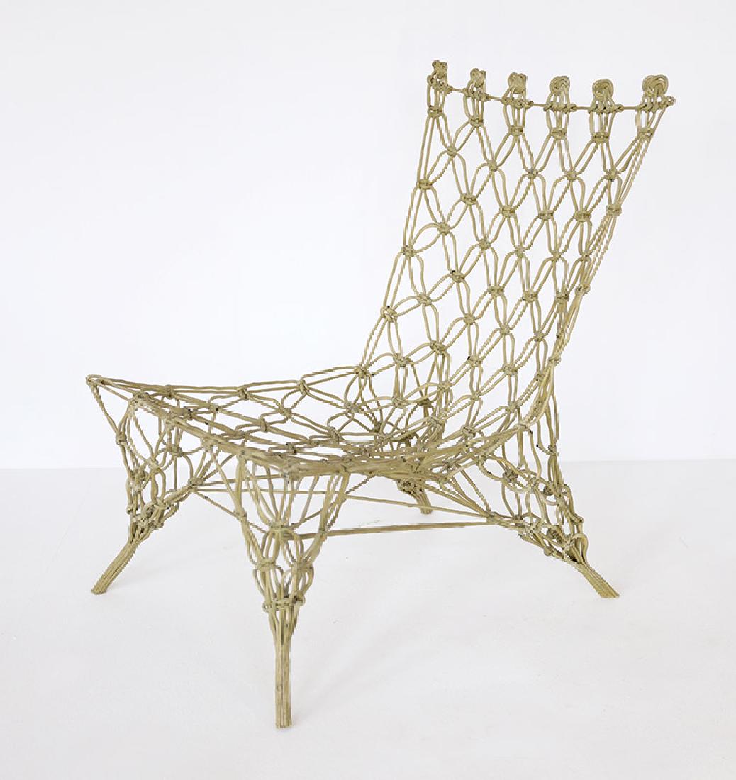 Marcel Wanders, Cappellini, Arosio/Como, Knotted Chair: 1997, Kunststofffaser, durch HarzÃ¼berzug stabilisiert. Aus geknoteten Kunststoffkordeln geformter Stuhl. 69 x 53 x 64 cm.