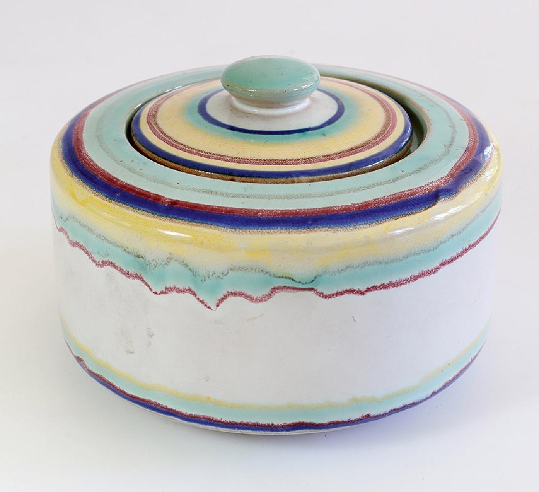 Box Werner Burri Velten: Ceramics. Polychrome painting decor with encircling stripes. H. 13 cm, D. 18 cm. On the bottom designated F.22 / 47 / Made in Germany., End of 1920s