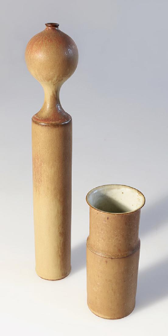 Ursula Scheid, 2 Vases: Ceramics. Ocher and rust-colored glaze. H. 26.5 and 12.5 cm. Marked and dated on the bottom., 1971, Literature: Keramik aus KÃ¶sters Kunstkammer. Katalog zur Ausstellung im StÃ¤dtischen Museum Sch