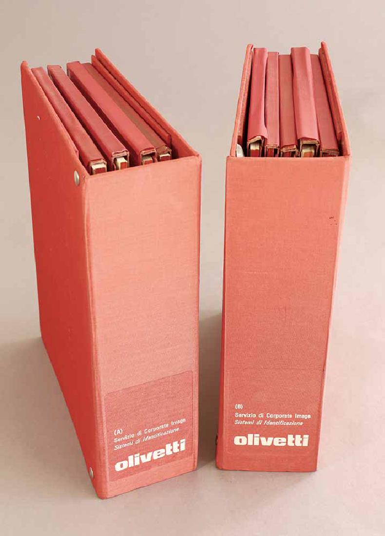 Olivetti, I libri Rossi, 2 document files / folders: I Libri Rossi. Servizio di Corporate Image, Volumes A and B. 1970s. The Libri Rossi are an information system of the company Olivetti for internal use. They contain u.a. Information, explanations and