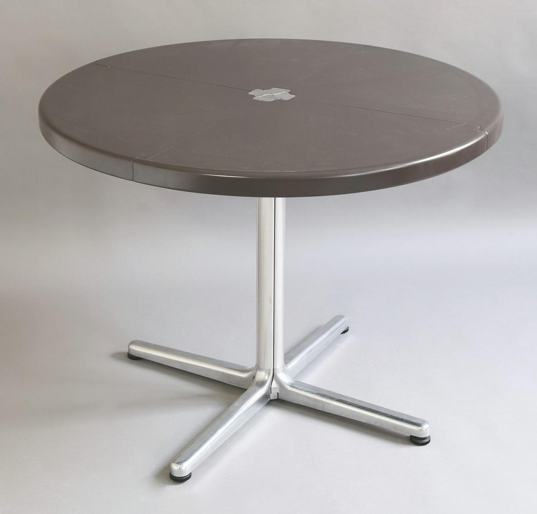 Giancarlo Piretti, Anonima Castelli, folding Table: Folding table model Plano. Designed 1972. Cast aluminum and dark brown plastic. 71.5 x 96 cm., Literature: Albrecht Bangert, Italien Furniture Design, München 1988, Abb. S. 130.