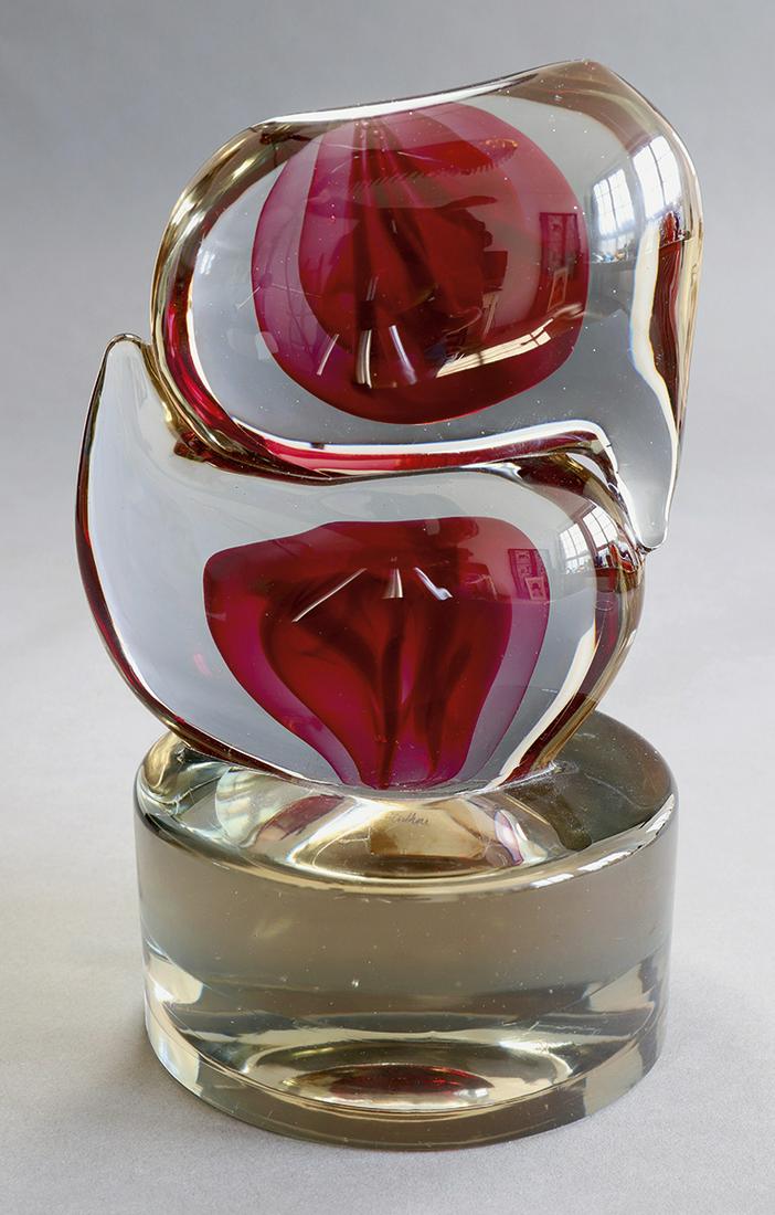 Ermanno Nason, Gino Cenedese, Sculpture: Ermanno Nason, Gino Cenedese, Murano, Sculpture. Light smoke-coloured glass with partial multi-piece red inner overlay. Form fused from two elements on a solid cylindrical basis. H. 26.5 cm, D. 15 cm.