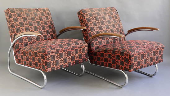 Hynek Gottwald 2 Tubular Steel Lounge Chairs 222: Hynek Gottwald, 2 tubular steel cantilever armchairs, model 222. Designed and manufactured in the 1930s. Chromed tubular steel, wood, fabric cover, spring core upholstery. 82 x 69 x 97 cm., Literature