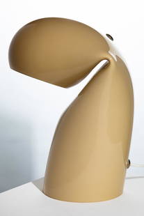 Vistosi, Bissa table lamp: Luciano Vistosi Vetreria Vistosi, Murano Table lamp Bissa. 1960 / 70s. Sand-colored, opaque white and colorless underlaid glass. Approx. 39 x 26 x 28 cm.
