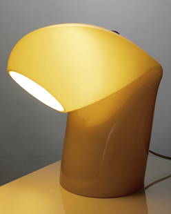 Vistosi, Bissa Table lamp: Luciano Vistosi Vetreria Vistosi, Murano Table lamp Bissa. 1960 / 70s. Sand-colored, opaque white and colorless underlaid glass. Approx. 35 x 26 x 30 cm.