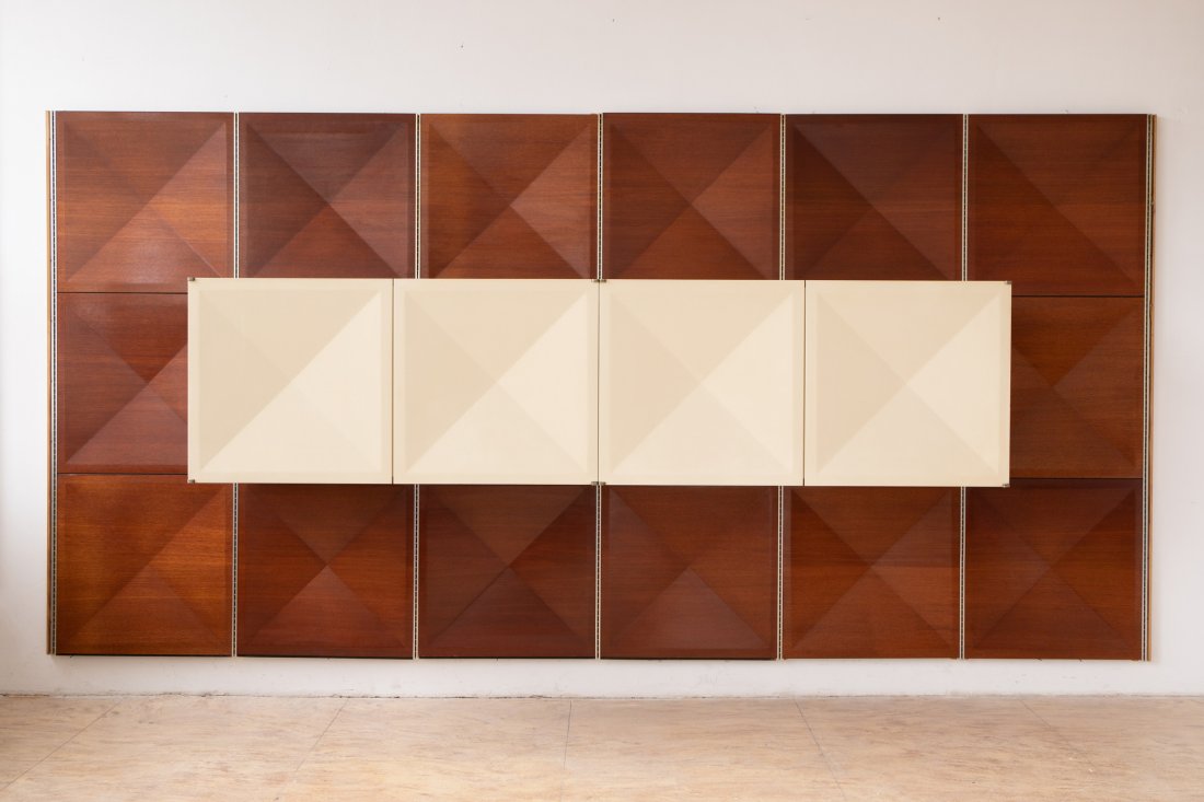 Phillipon & Lecoq, Behr, Wall unit with sideboard from the Diamond series (1 of 7)