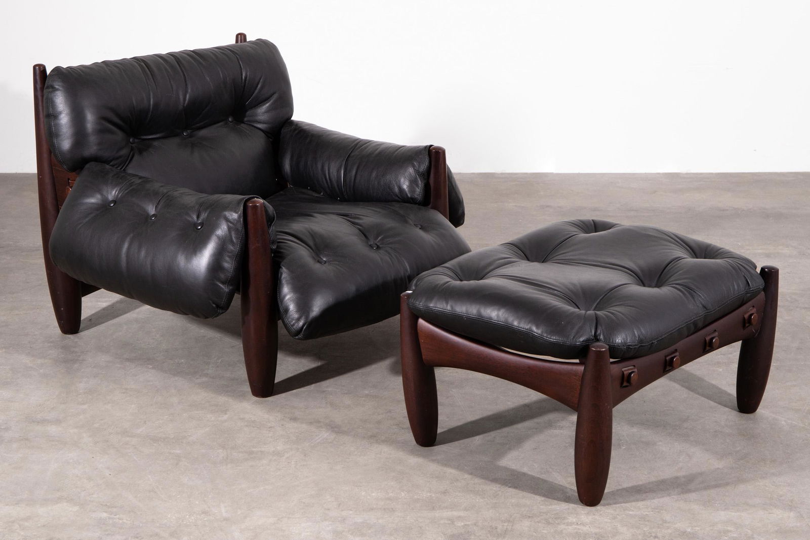 Sergio Rodrigues, LinBrasil, Lounge chair model Mole (Sheriff) + ottoman (1 of 10)