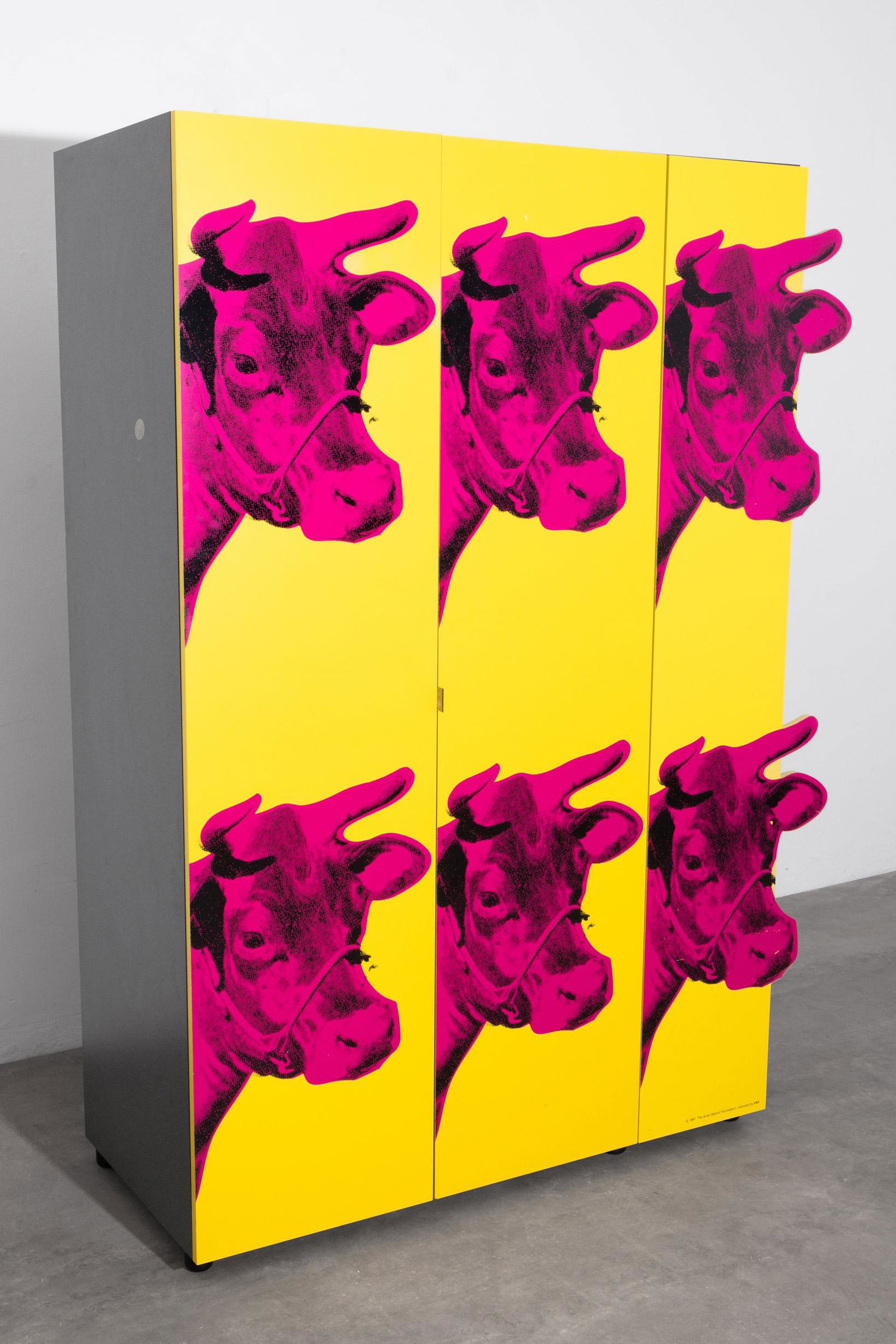 Andy Warhol, hd Collection, limited Cabinet with the motif Cow Wallpaper (1 of 9)