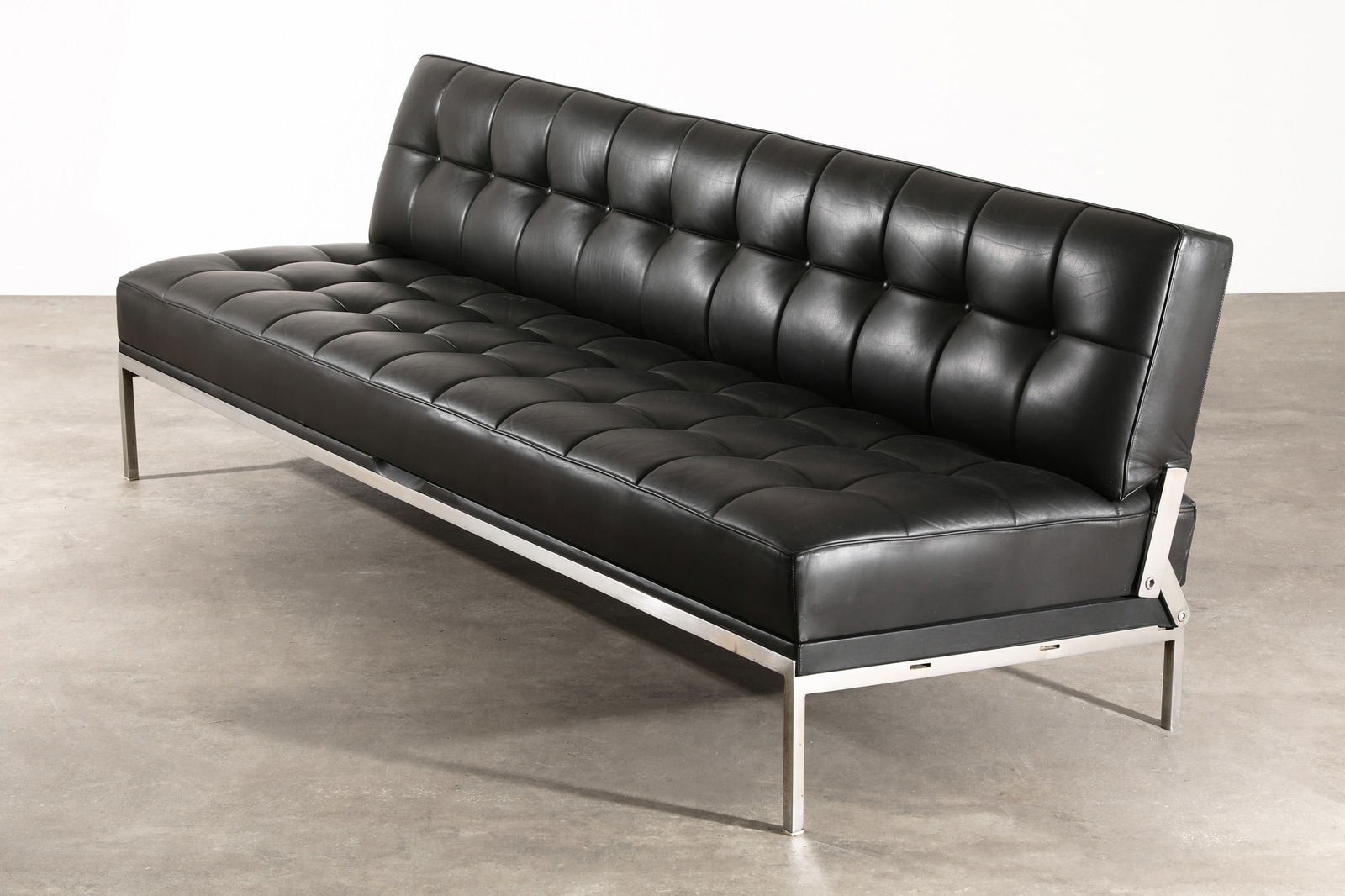 Johannes Spalt, Wittmann, Sofa/ Daybed, model Constanze: Johannes Spalt Wittmann Sofa/daybed, model Constanze. Designed in 1961. Chrome-plated metal, stitched leather, foldable backrest. 72 x 198 x 72 cm, (unfolded 41 x 198 x 107 cm).