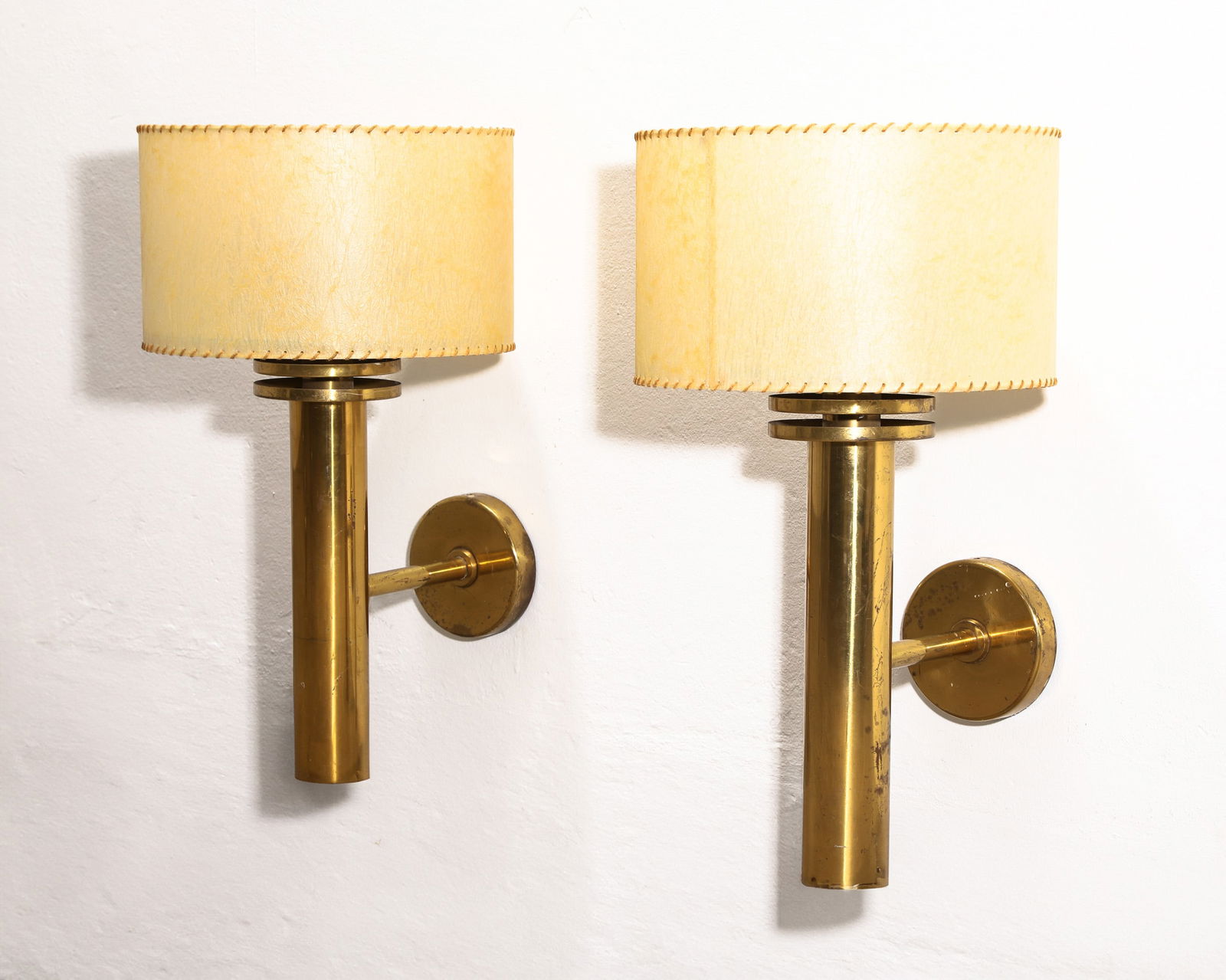 Paavo Tynell, Taito Oy, 2 Appliques / Wall Lights (1 of 4)