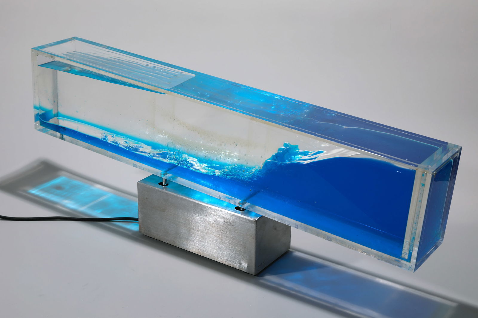 Kinetic sculpture The wave / La vague / Wave motion machine (1 of 7)