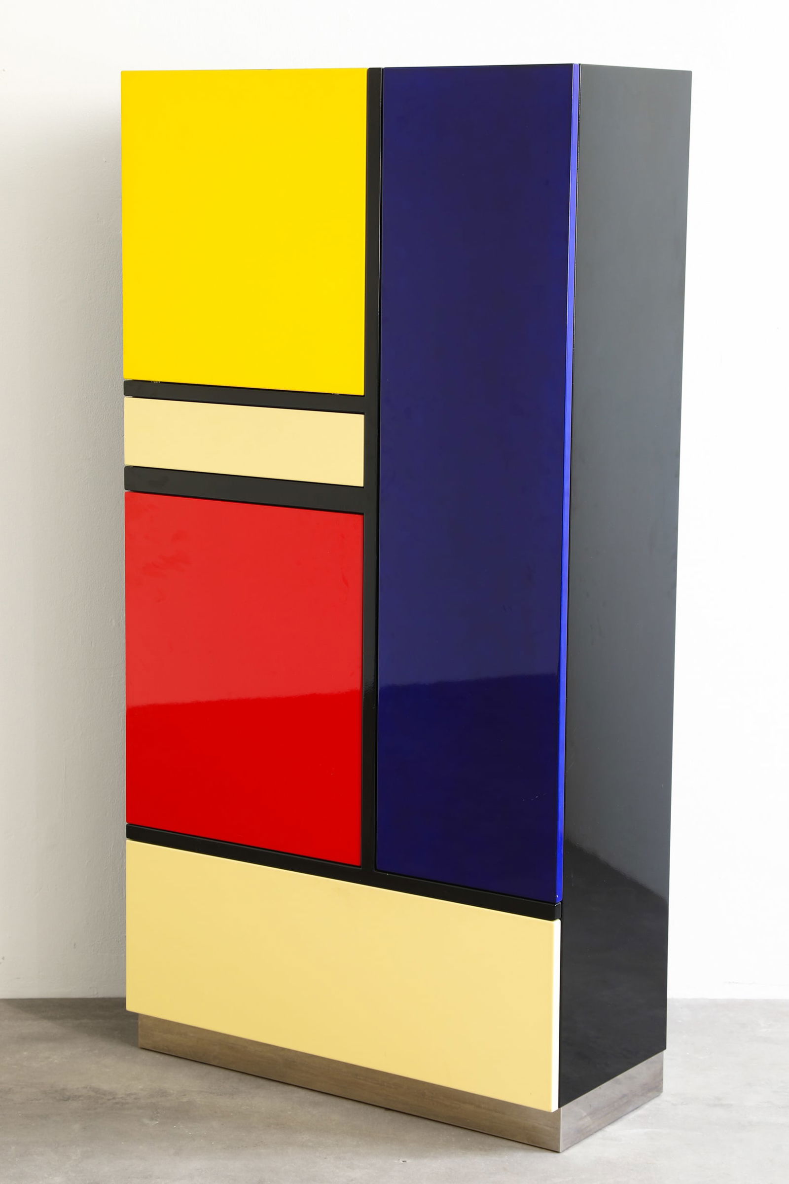 Koni Ochsner, Röthlisberger, Limited Cabinet, model Mondrian Schrank Object 1, No. 96, 1980 (1 of 6)