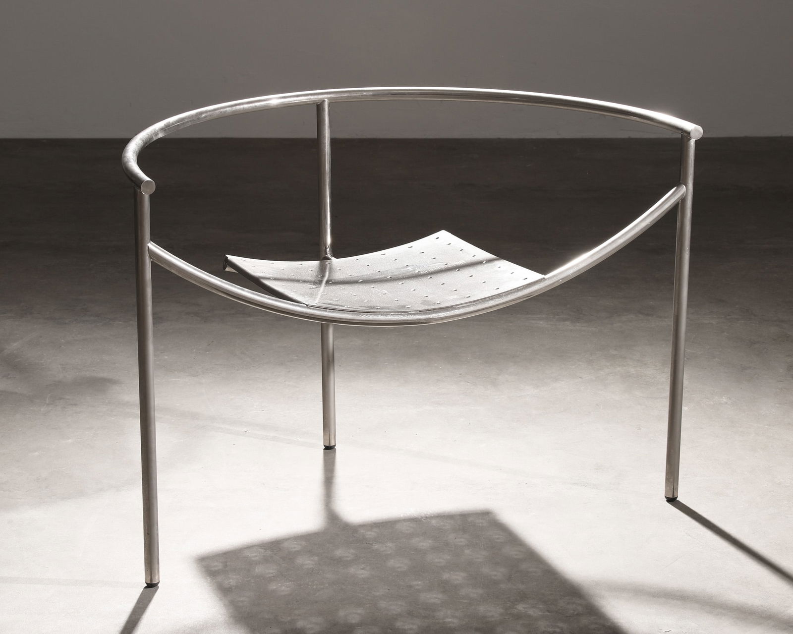 Philippe Starck, XO, Chair, model Dr. Sonderbar: Philippe Starck XO Chair, model Dr. Sonderbar. Designed in 1983. Chrome-plated metal. 63 x 90 x 49 cm. Marked 'XO' on the side. Literature: Volker Albus & Volker Fischer, 13 nach Memphis, Frankfurt am