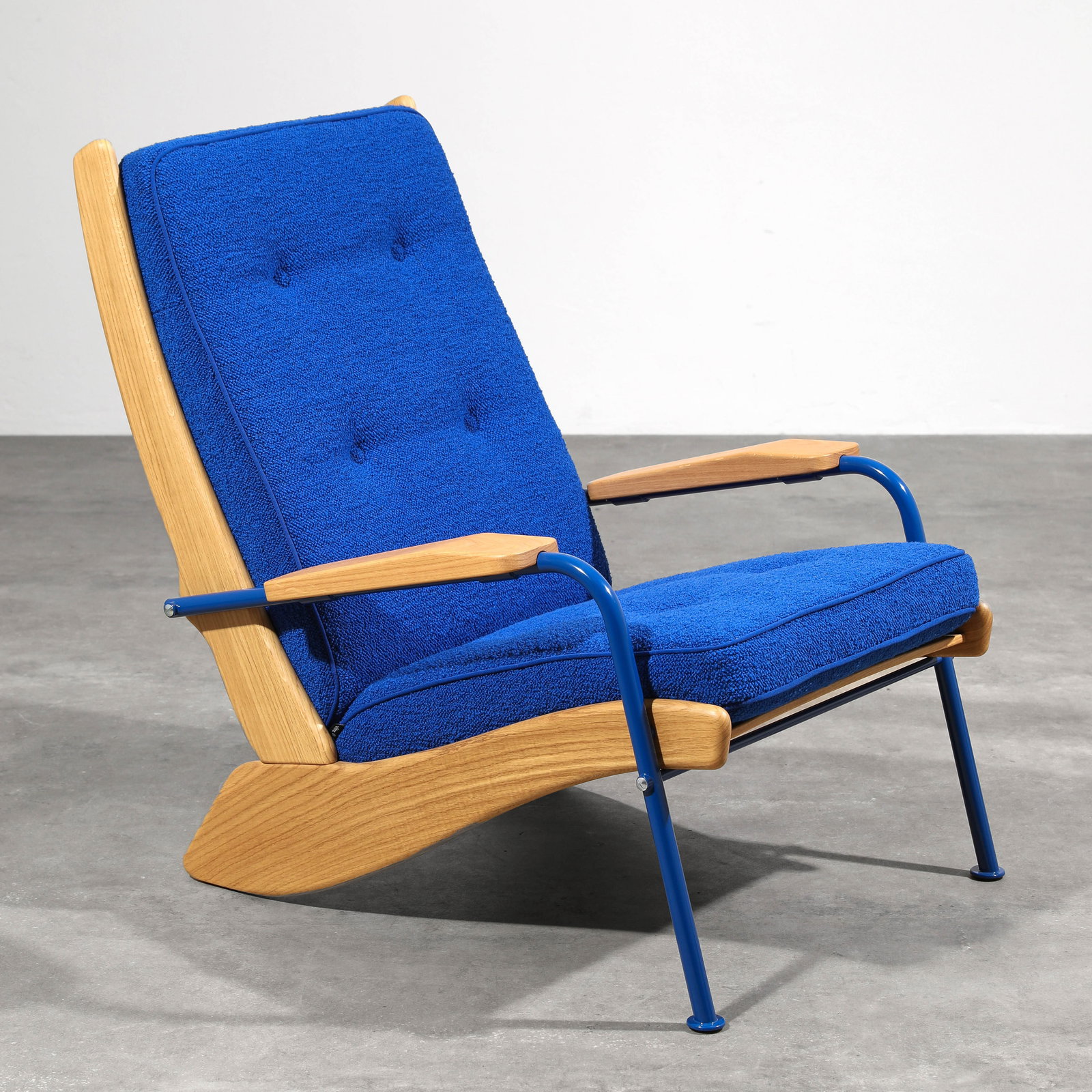 Jean Prouvé, Lounge chair model Kangourou limited to 150 pieces (1 of 6)