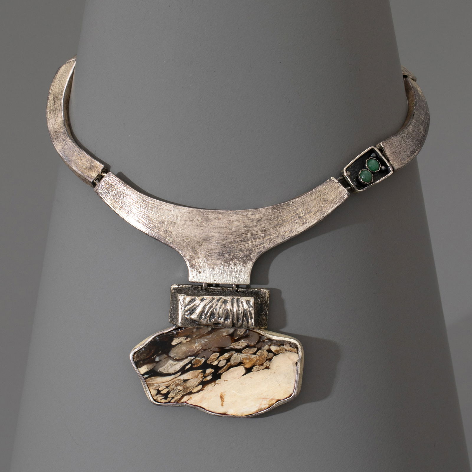 Manfred Stubhann, Collier (1 of 7)