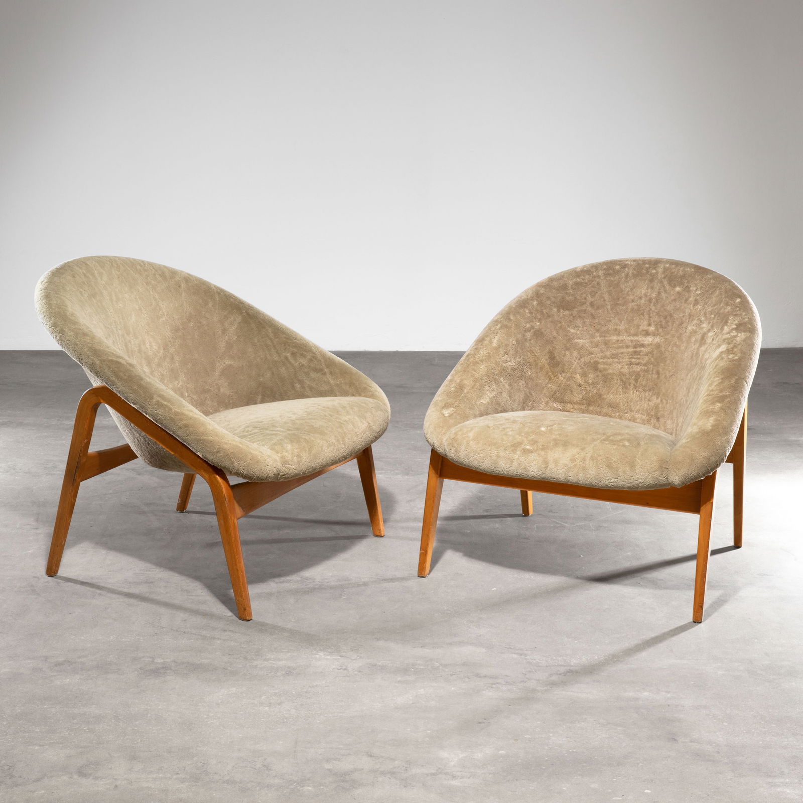 Hartmut Lohmeyer, Pair of lounge chairs model Columbus (1 of 4)