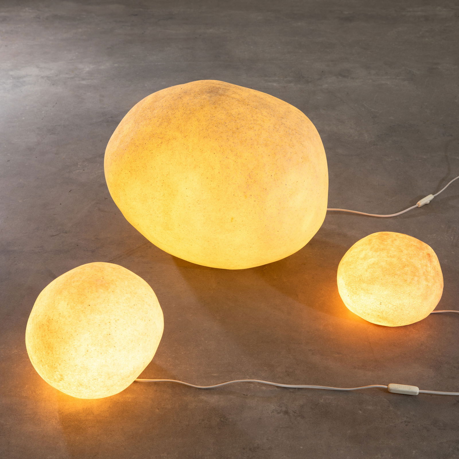 André Cazenave, 3 floor lamps model Moon Rock Lamp / Dora (1 of 3)