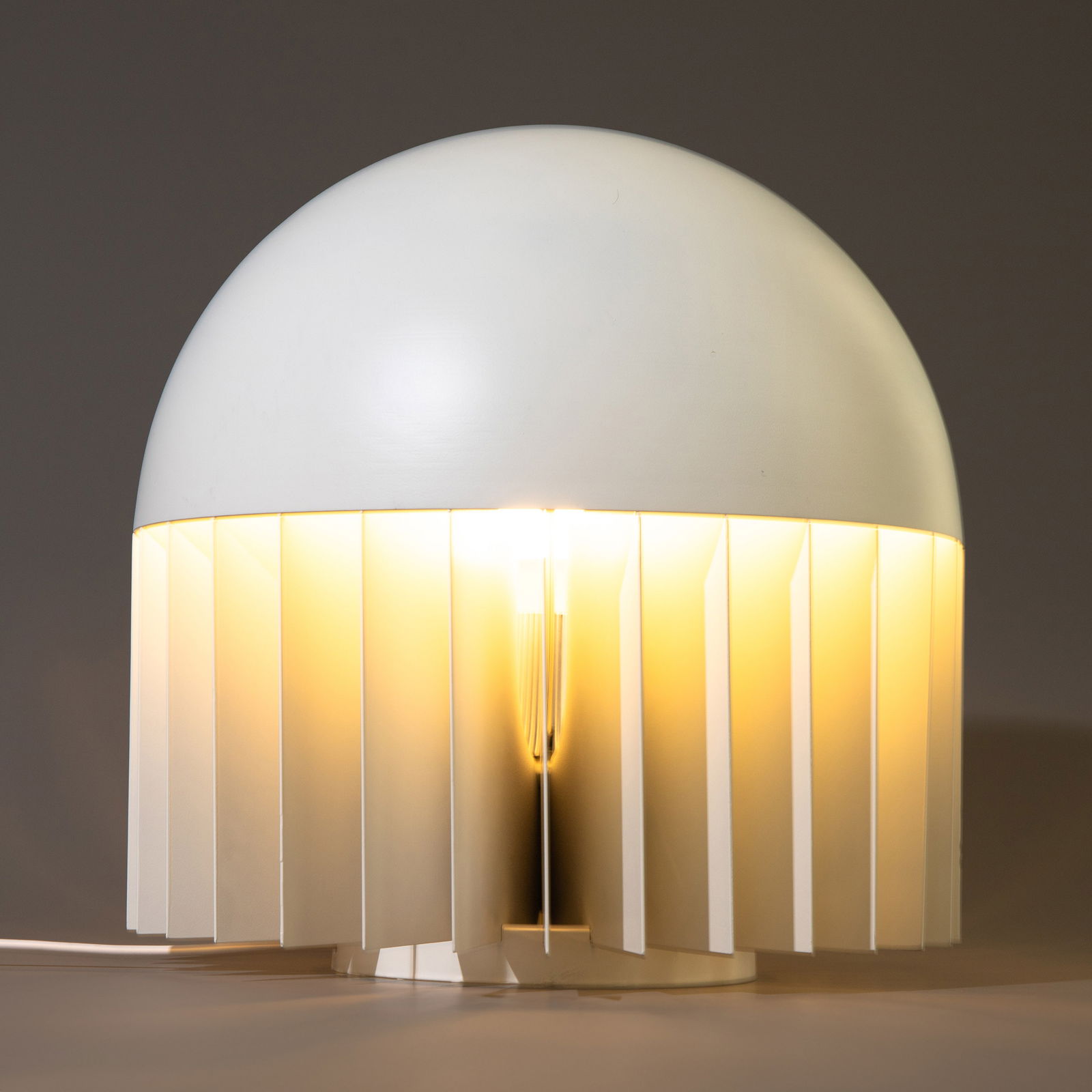 Giancarlo Mattioli, Table lamp model MT (1 of 3)